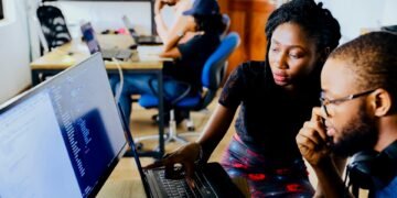 Exploring the Nexus of Curiosity and Learning