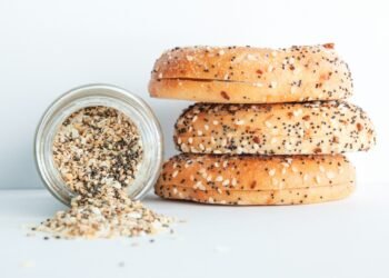 The Marvelous World of Sesame Seeds: History, Uses, and Health Benefits